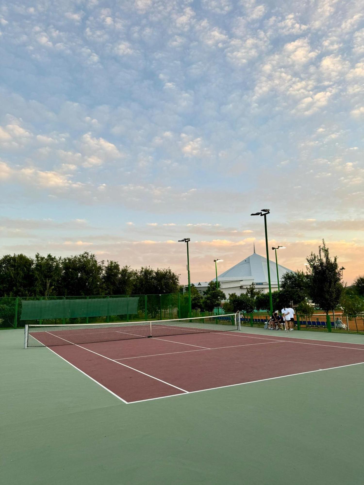 Pana Boutique Hotel Shymkent Eksteriør billede